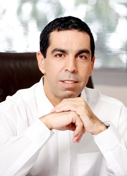 אבי מוטולה מנכ"ל אפריקה תעשיות