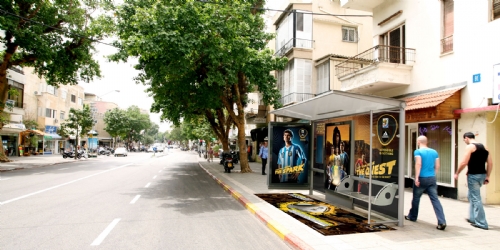 קמפיין ייחודי ברחבי תל אביב לאדידס ו-JCDecaux לכבוד המונידאל